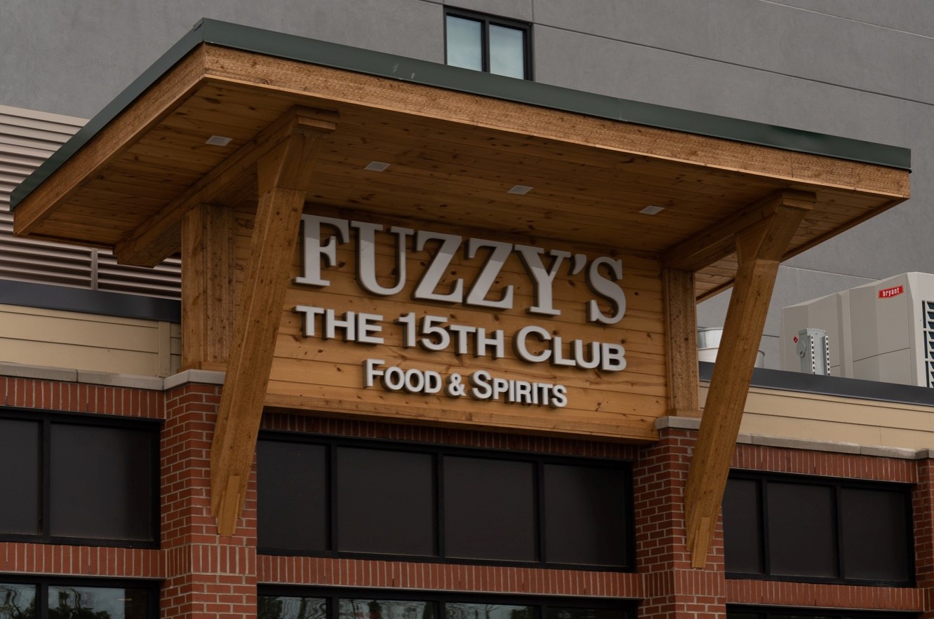 <div>Fuzzy’s The 15th Club Food & Spirits tees off in Jeffersonville</div>